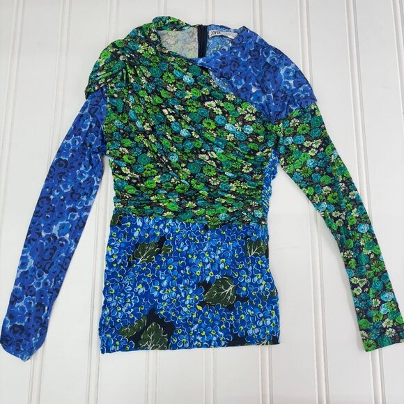Zara Draped Print Green Blue Floral Top Size US Medium Dainty Long Sleeve - Picture 2 of 8
